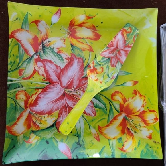 OCCASIONS-Home Life Collection- Fabulous Cake/Serving set - Picture 1 of 3